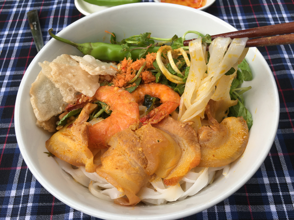 mi-quang-dac-san-hoi-an.jpg