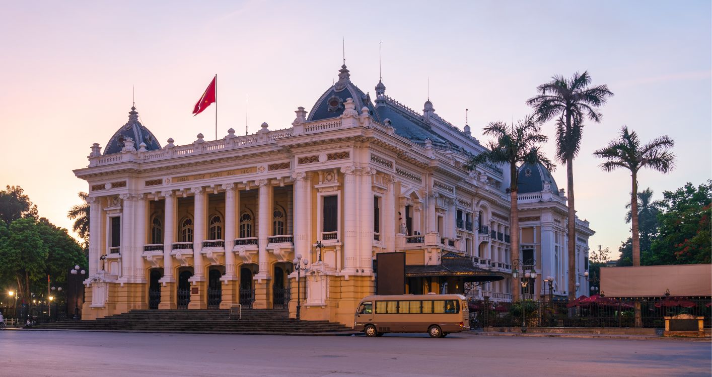 NhÃ  HÃ¡t Lá»n HÃ  Ná»i.jpg